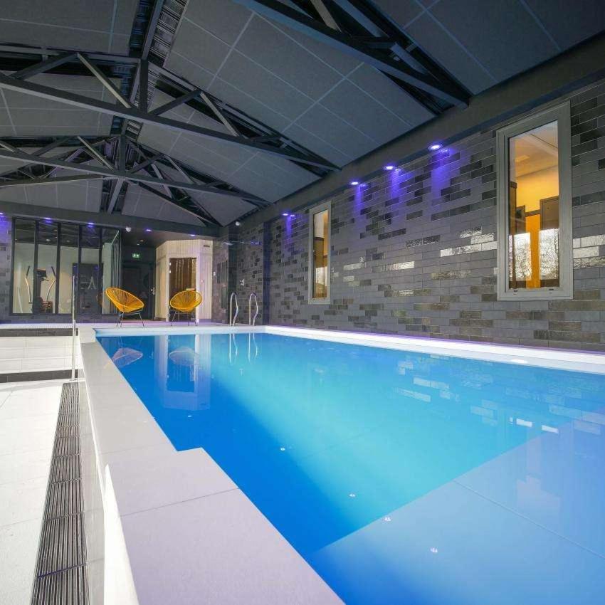 Le Magic Hotel & Spa Vitre  Bagian luar foto