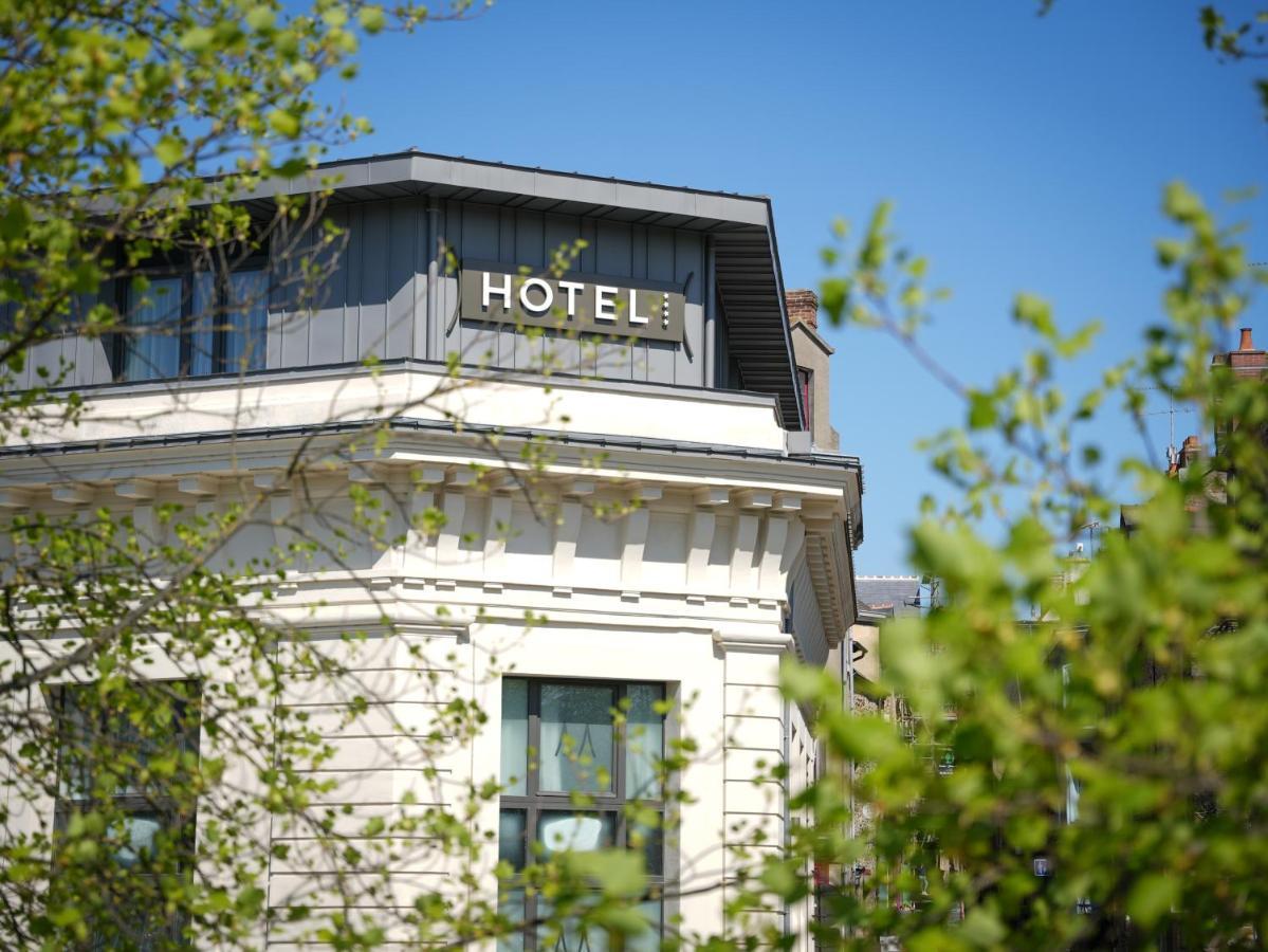 Le Magic Hotel & Spa Vitre  Bagian luar foto