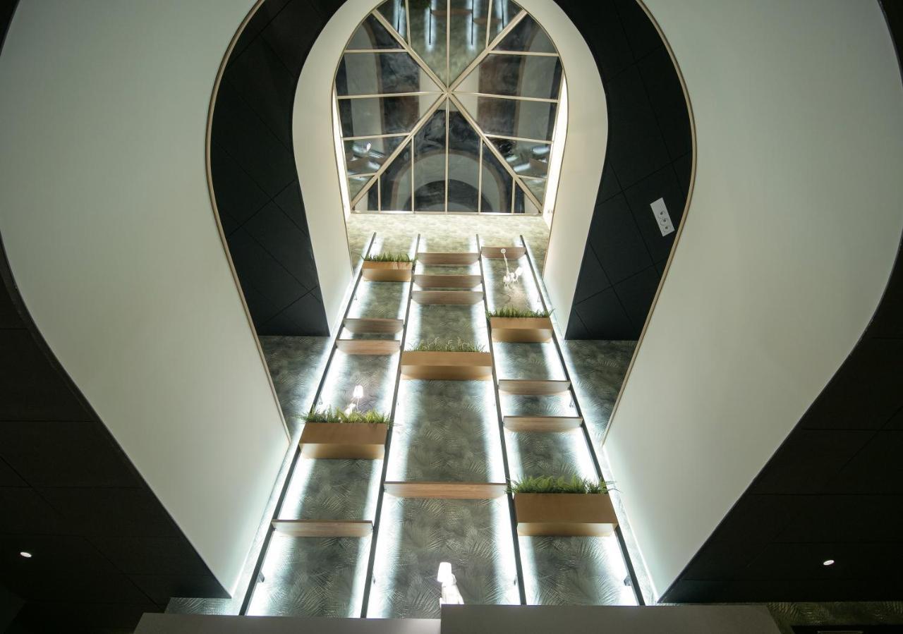 Le Magic Hotel & Spa Vitre  Bagian luar foto