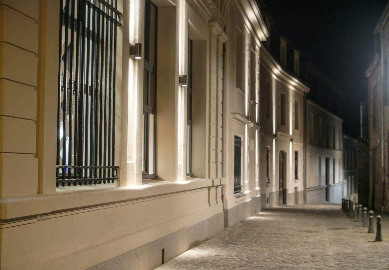 Le Magic Hotel & Spa Vitre  Bagian luar foto